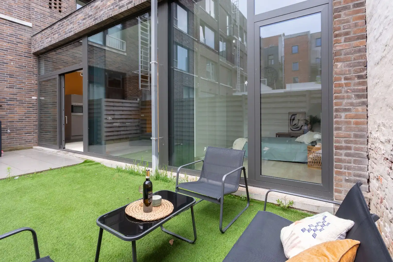 Elegant appartement met tuin in de Cadix-wijk foto 3