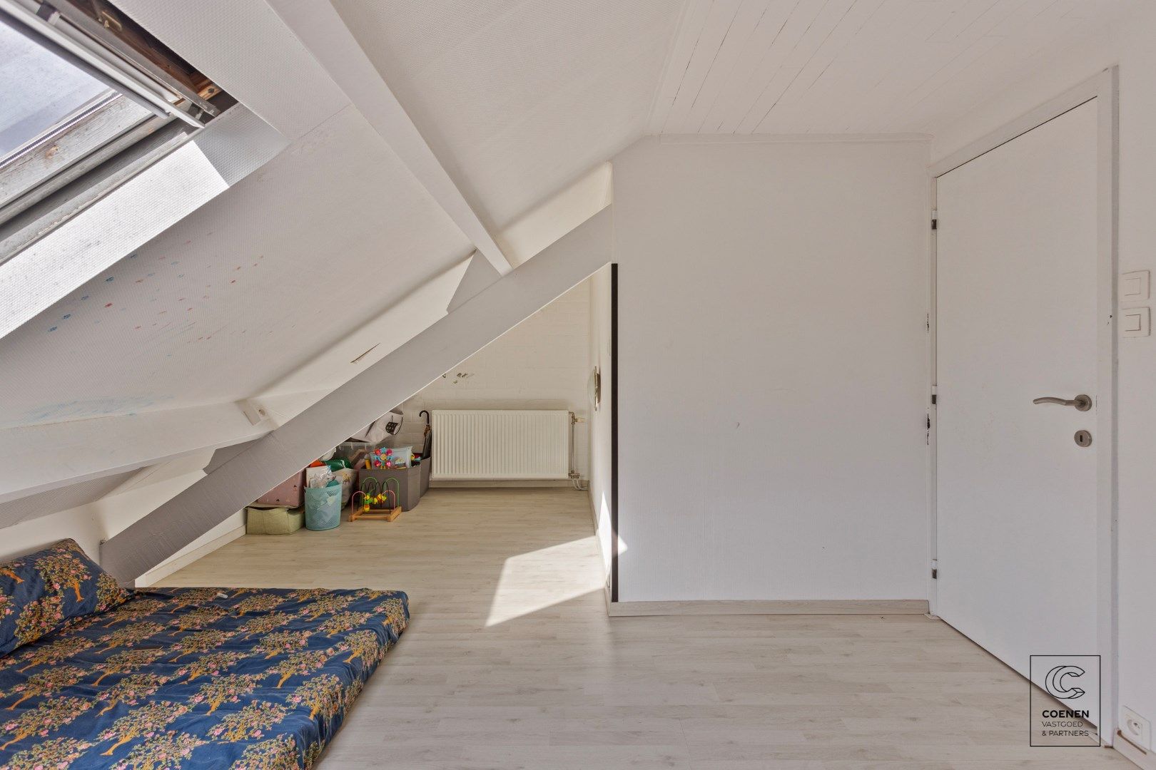 Ruime en instapklare woning met  5 slpk's en een bew opp van 214 m² te Wommelgem! foto 15