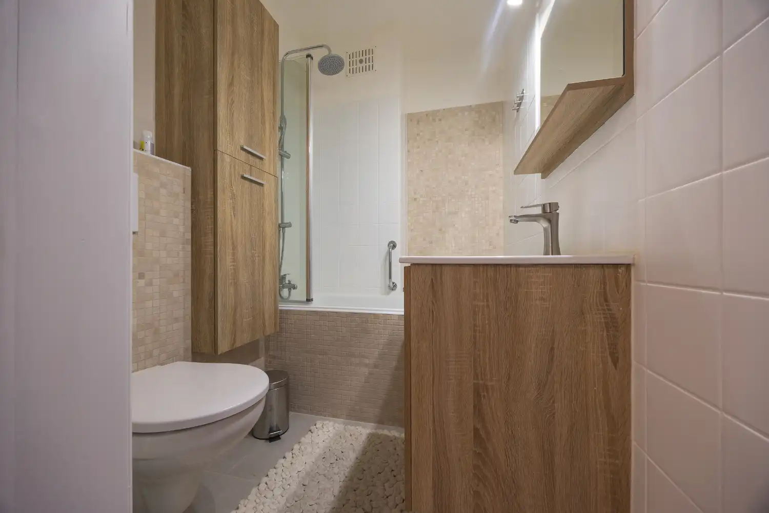 Prachtig gerenoveerde studio te koop in Middelkerke, op slechts enkele stappen van de zee foto 17