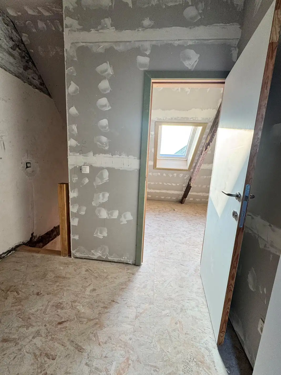 Woning met 4 slaapkamers en parkeerplaatsen te Gistel foto 13