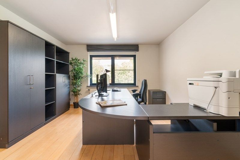 Unieke en speelse villa  met wellness foto 15