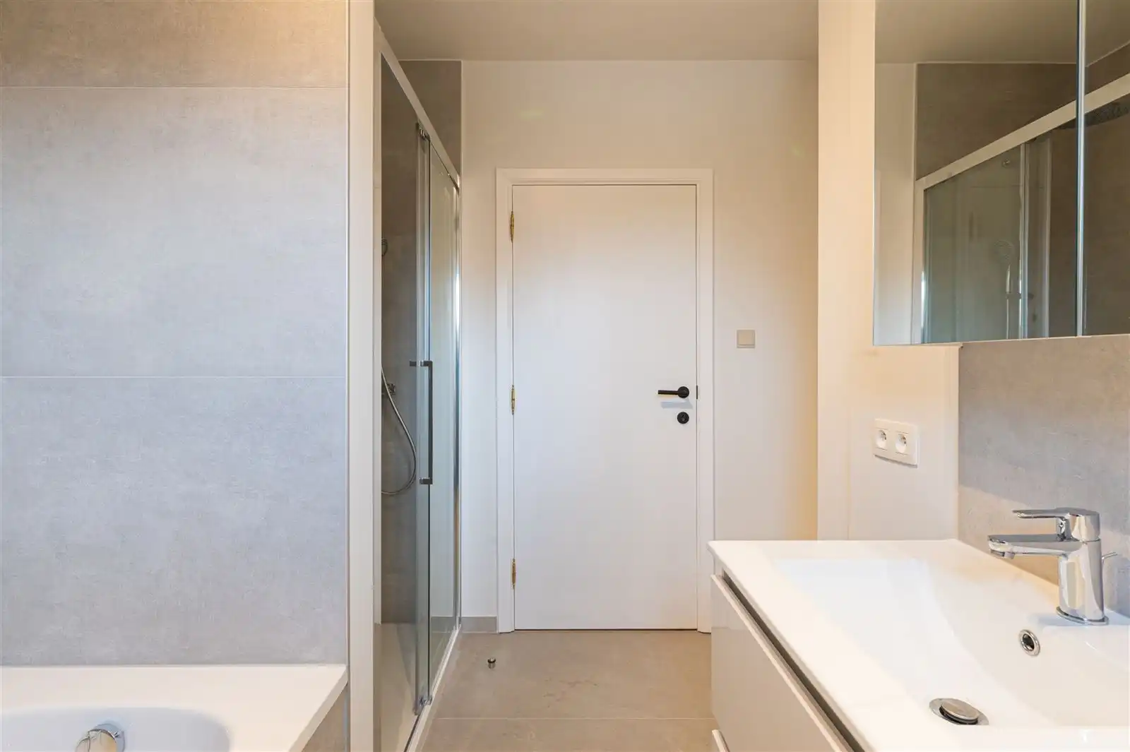 Landelijk gelegen 4-gevel villa - volledig vernieuwd foto 21