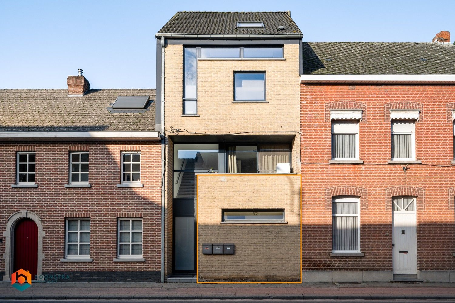 Gelijkvloers  met 1 slpkr in centrum Putte foto {{pictureIndex}}