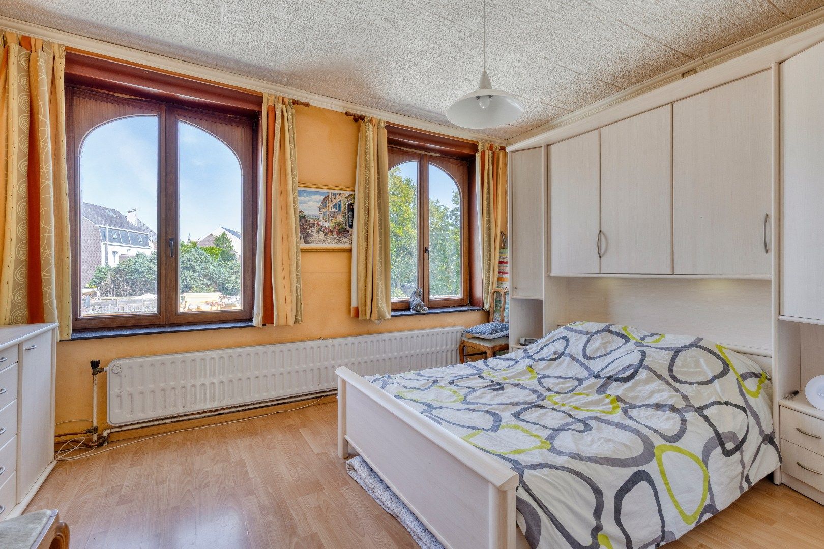 Energiezuinige woning met 3 slaapkamers, bureau, tuin en 2 garageboxen foto 13