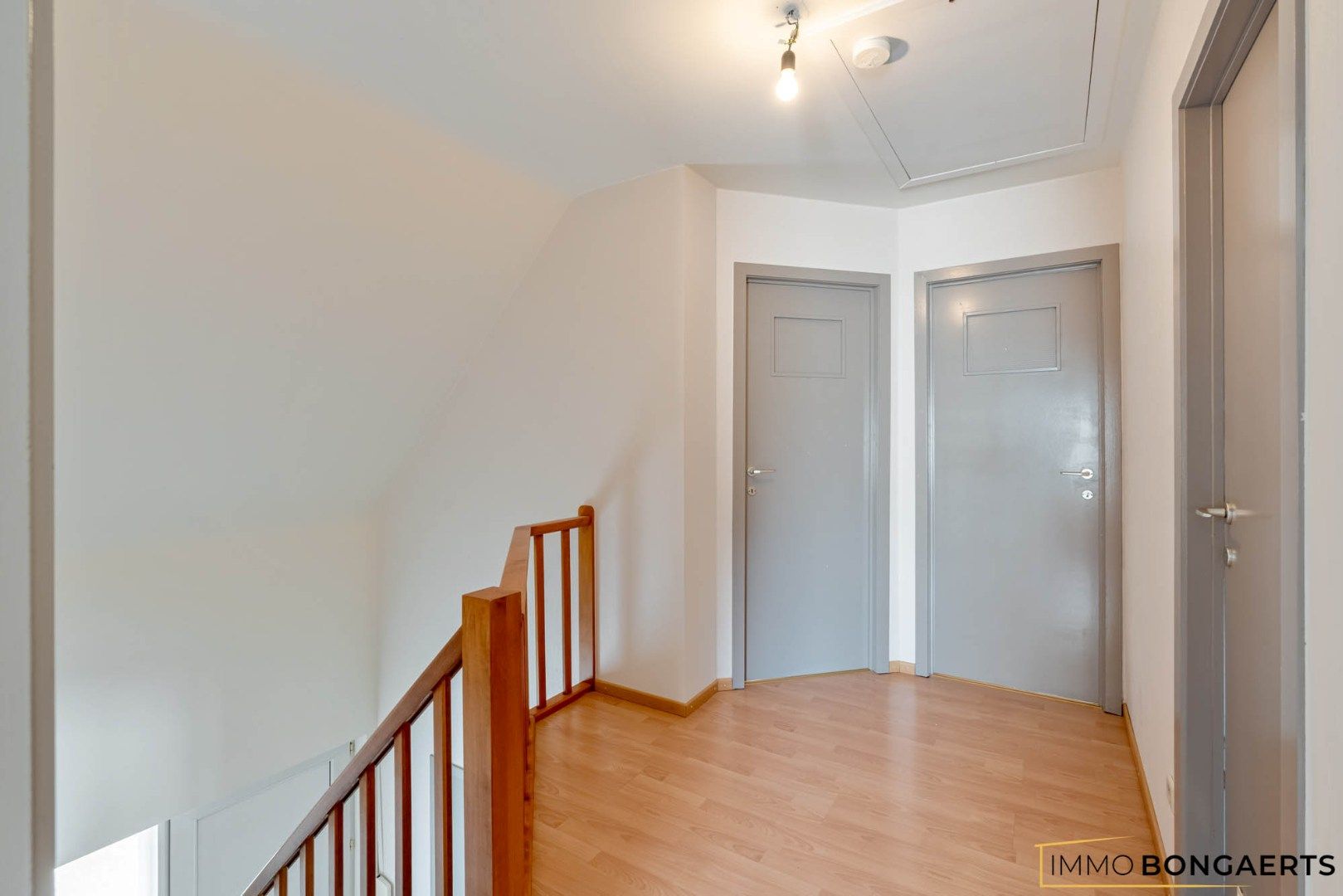 Ruime woning met 3 slaapkamers  foto 12