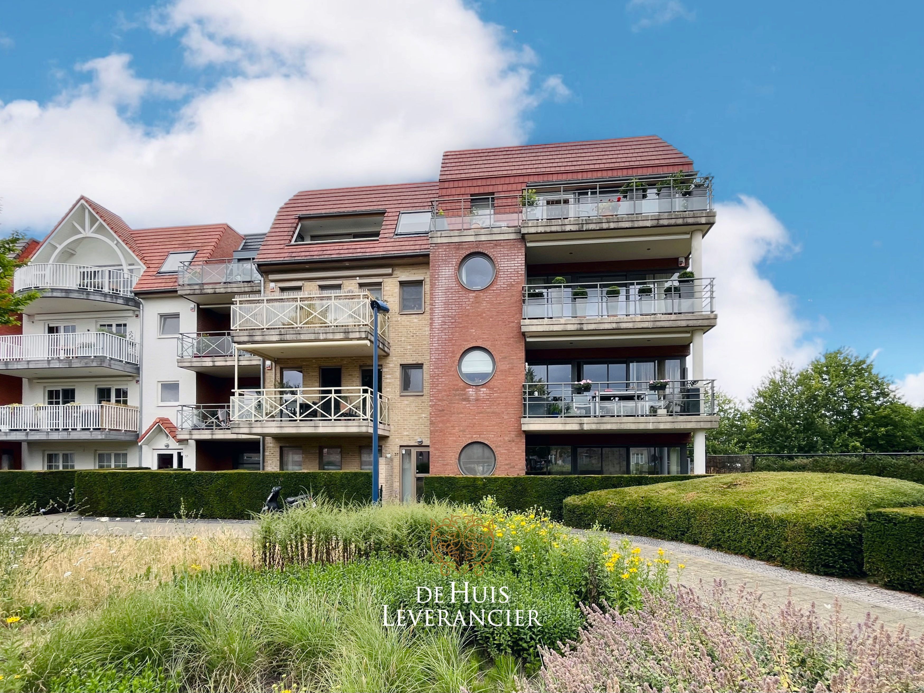 Ruim gelijkvloersappartement met 3 slaapkamers en garagebox te koop in Kontich foto 5