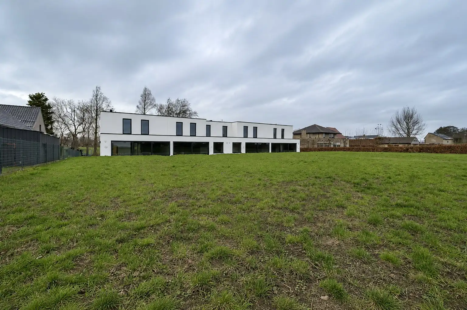 Ruime afgewerkte nieuwbouwwoning met landelijk zicht! foto 19