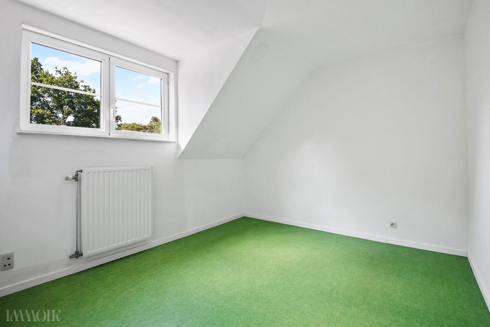 Instapklare woning nabij het centrum van Kapellen. foto 14