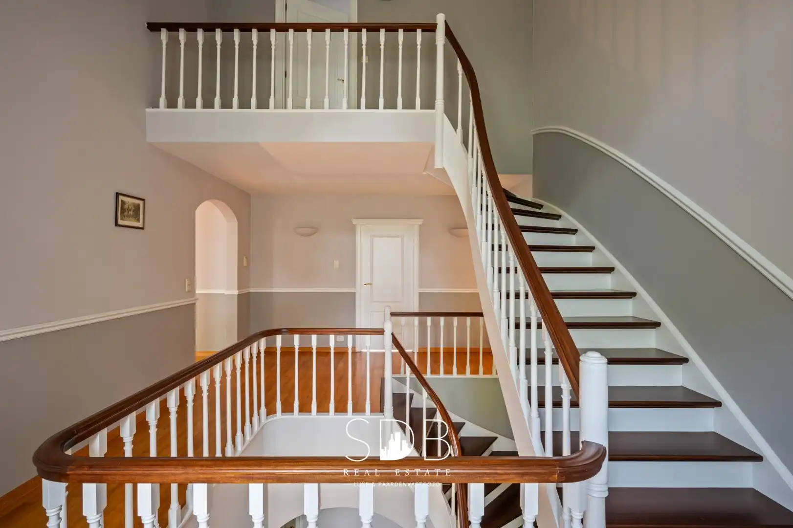 IN OPTIE - Prachtig landhuis met paardenfaciliteiten op 15.804m² foto 18