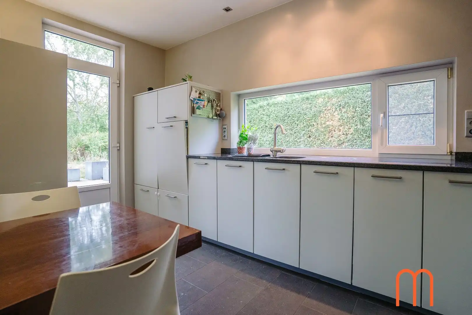 Moderne alleenstaande villa te huur in Mariakerke foto 8