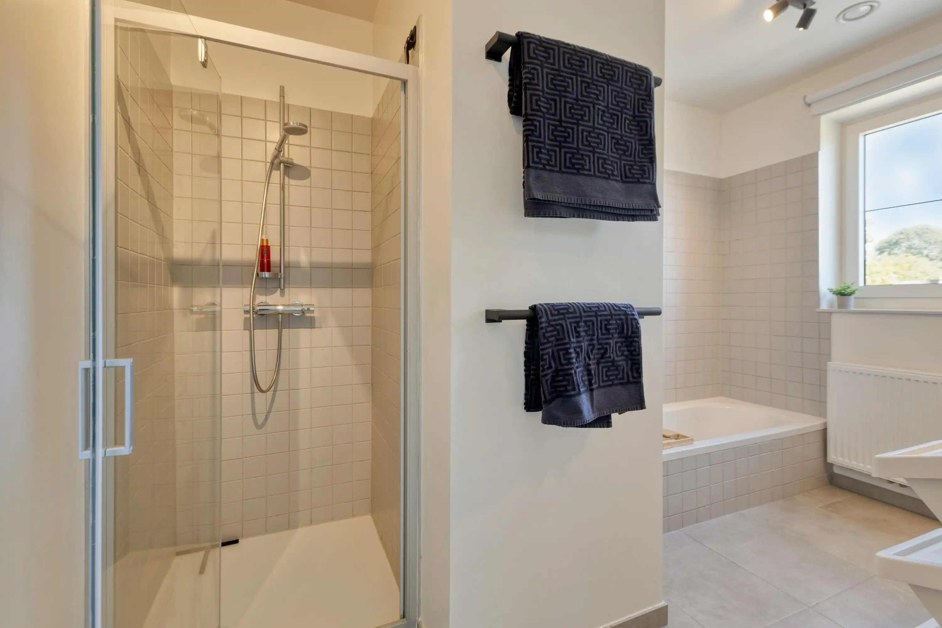 Instapklaar appartement met 2 slaapkamers te koop in Zonhoven.  foto 16