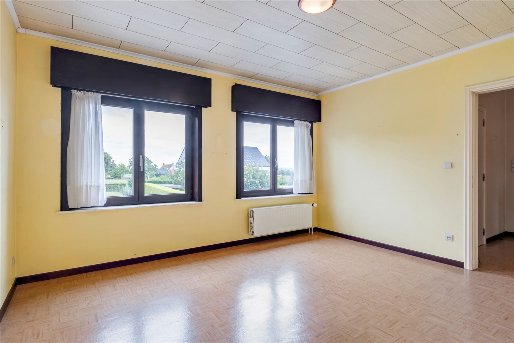 Solide woning met 3 slaapkamers op 584 m² foto 10