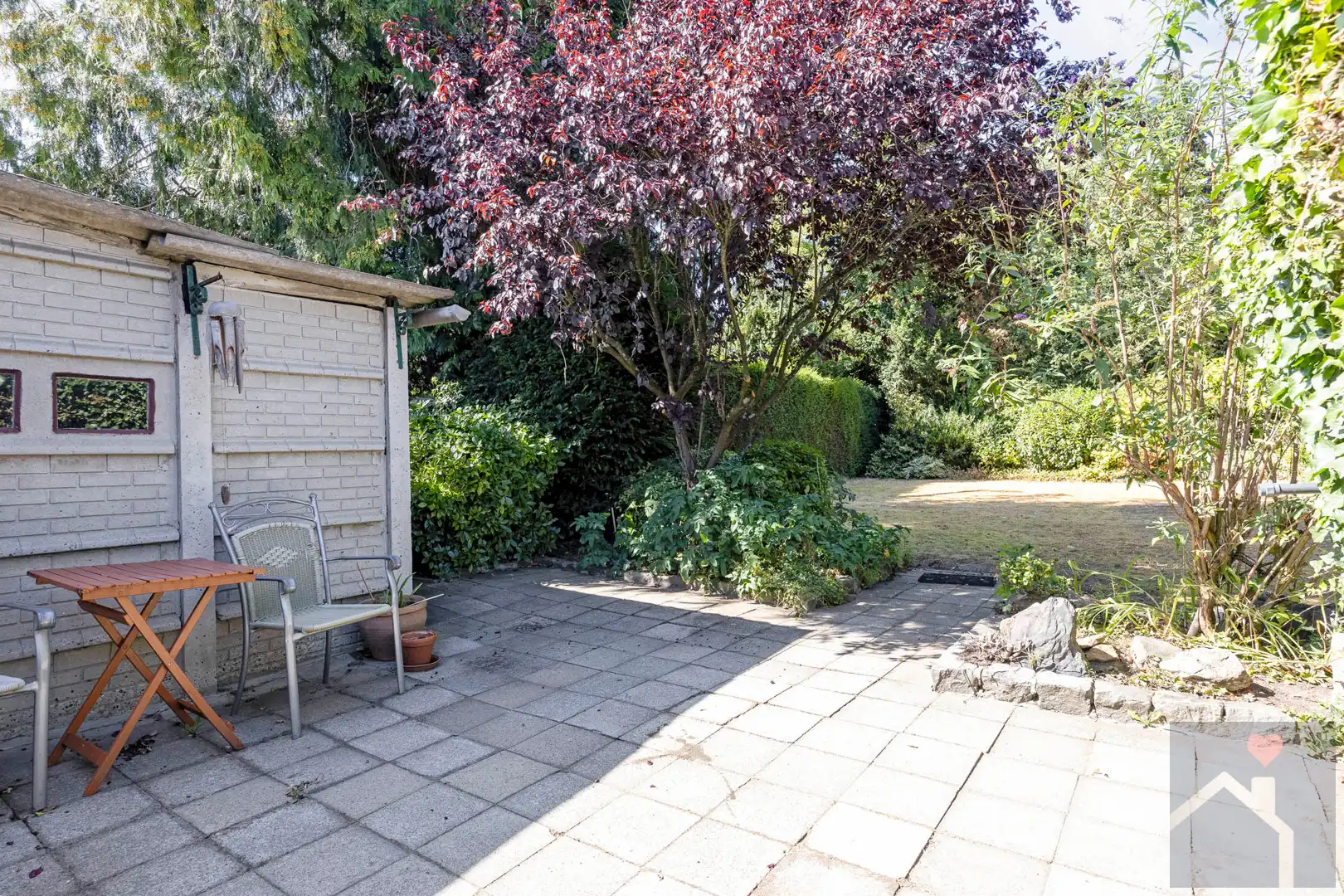 Karaktervolle woning met prachtige tuin en veel potentieel in Pelt foto 29