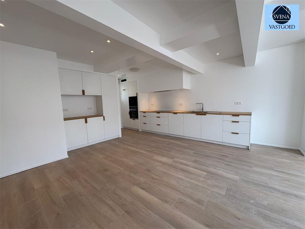 GERENOVEERD APPARTEMENT MET 2 SLAAPKAMERS foto 5