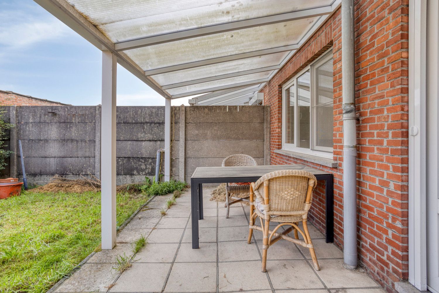 Rustig gelegen gelijkvloers APP met 2 slks en tuin! foto 23