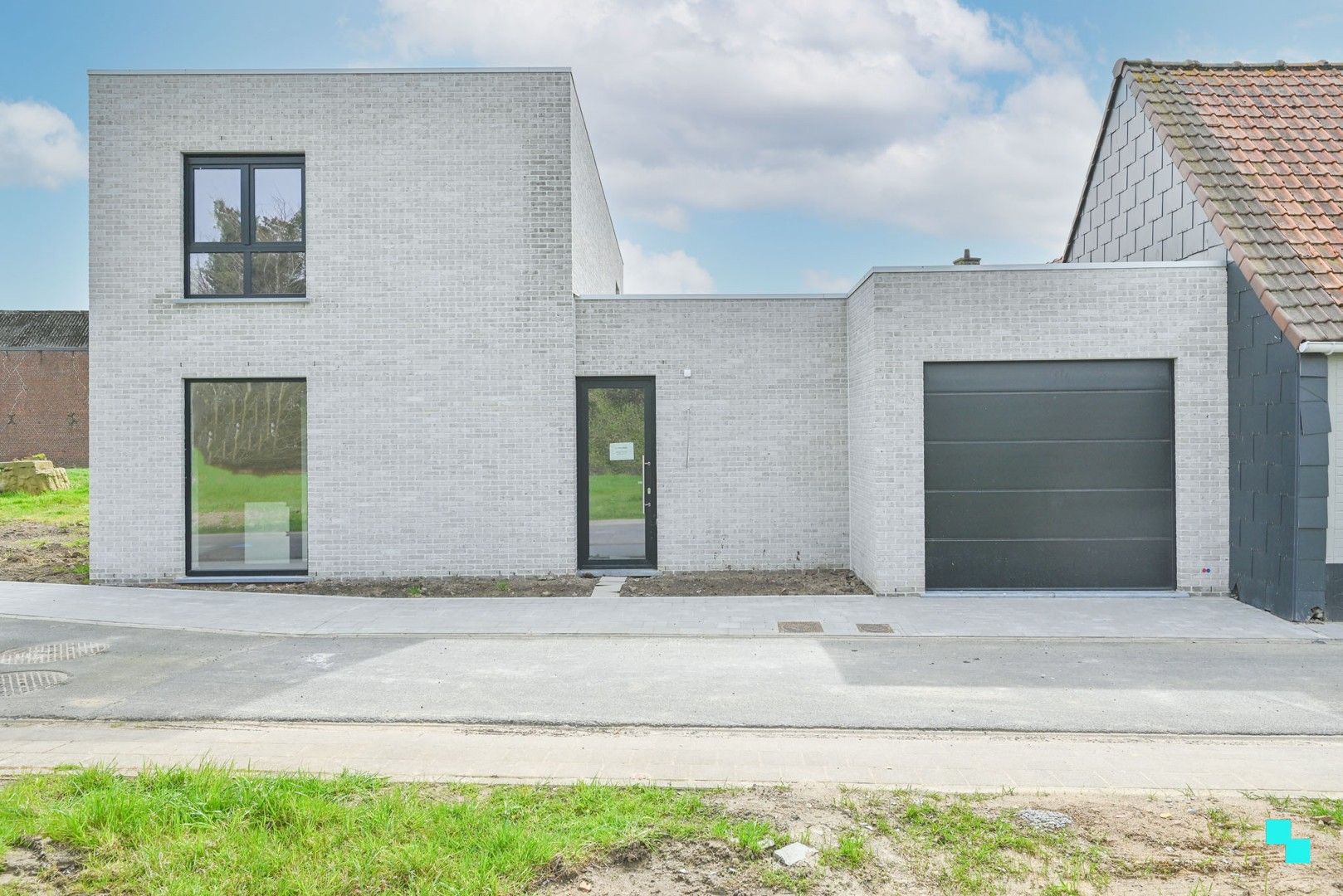 Energiezuinige woning met inpandige garage in Wielsbeke foto 23