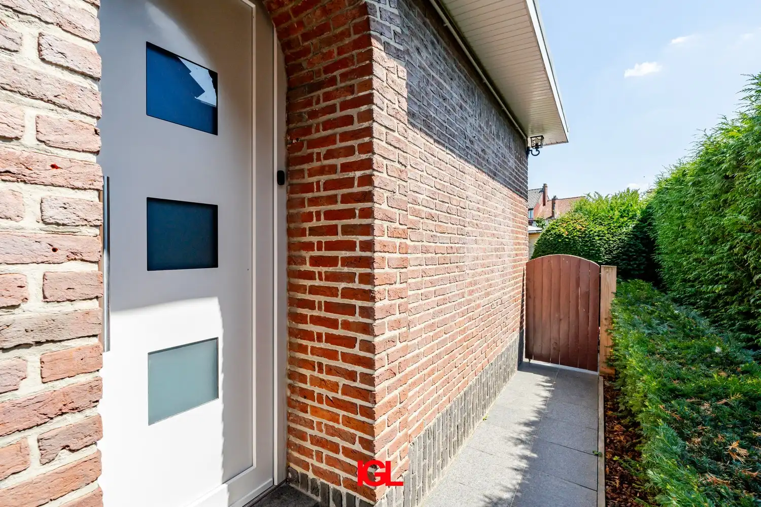 3-gevel woning met zuidgerichte tuin en garage foto 20