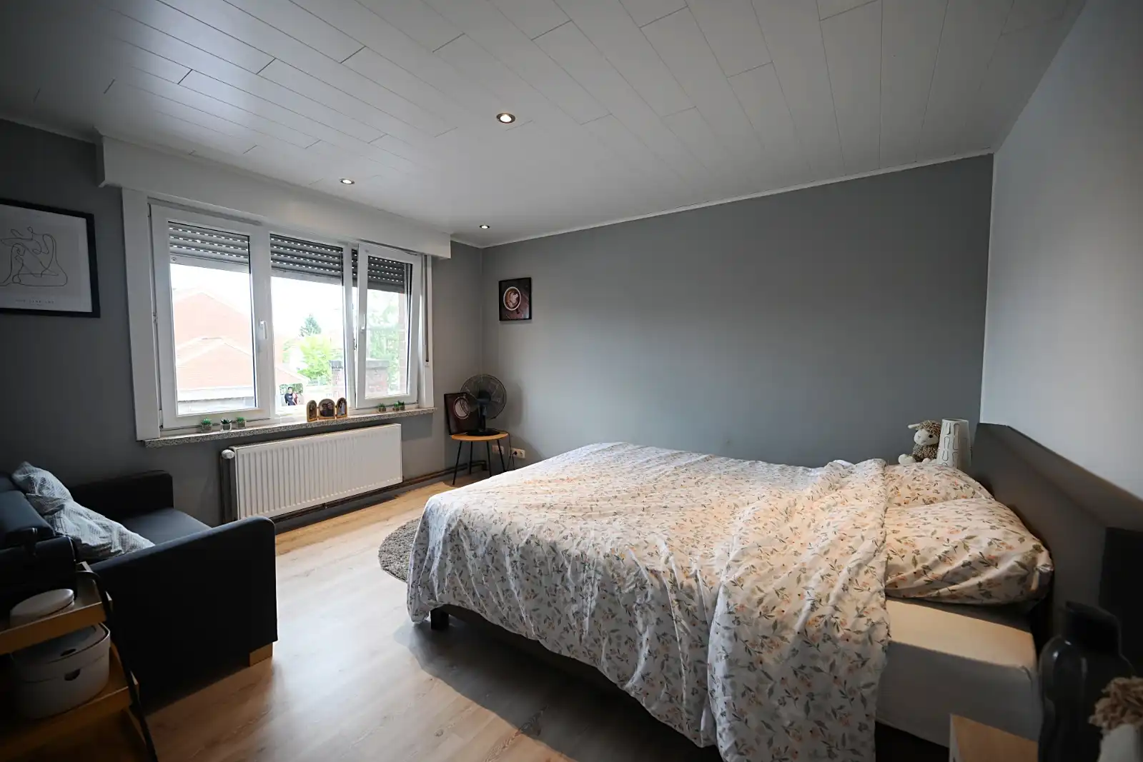 Ruime woning met 3 slaapkamers en carport foto 9