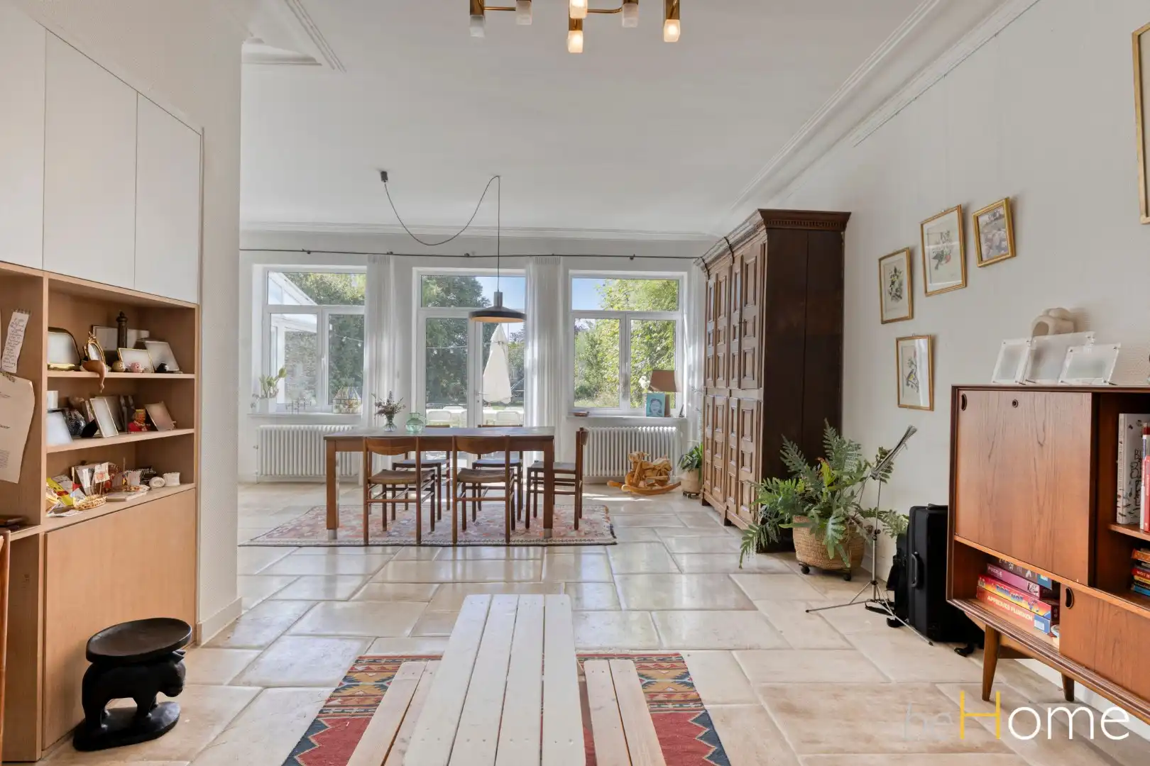 TE HUUR - Op zoek naar een stijlvol en uniek herenhuis met 5 slpk in hartje Merchtem? Welkom Home! foto 5