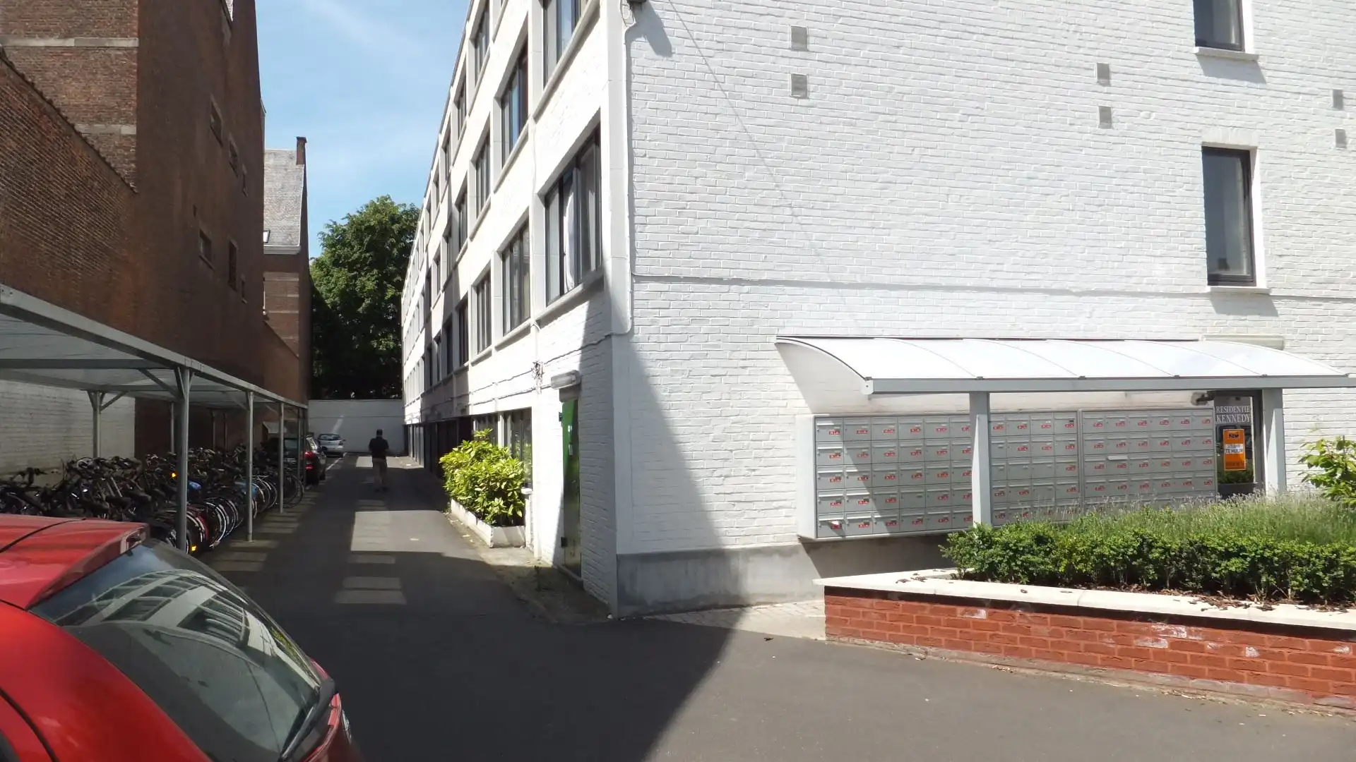 Moderne bemeubelde studio foto 12