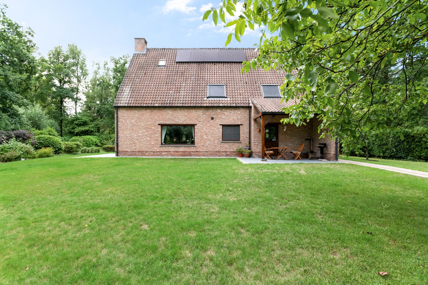 Goed onderhouden villa met prachtige tuin op ca. 3.136 m2. foto 30