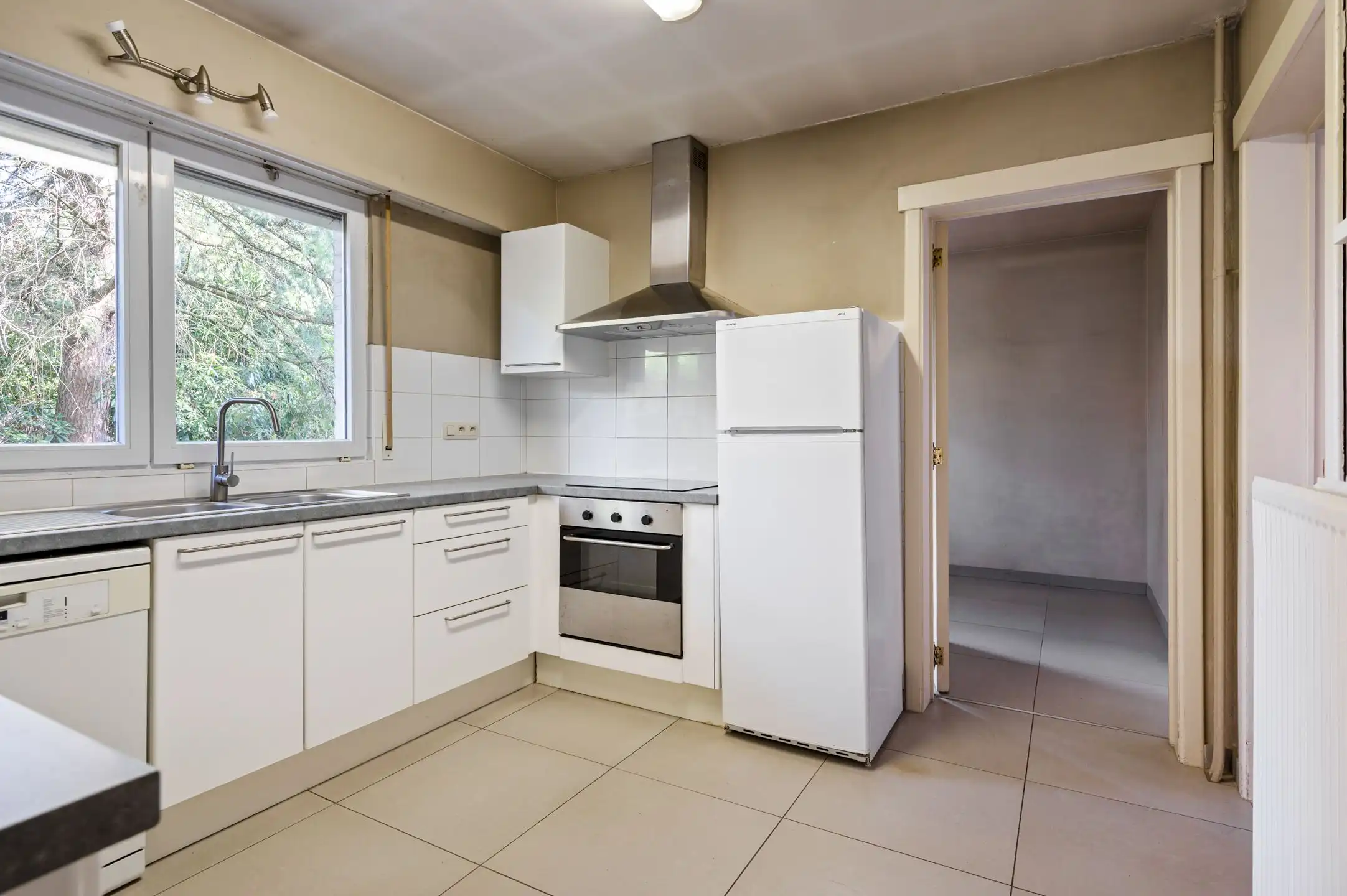 Vrijstaande  charmante villa onder rieten dak op toplocatie in Kapellen foto 9