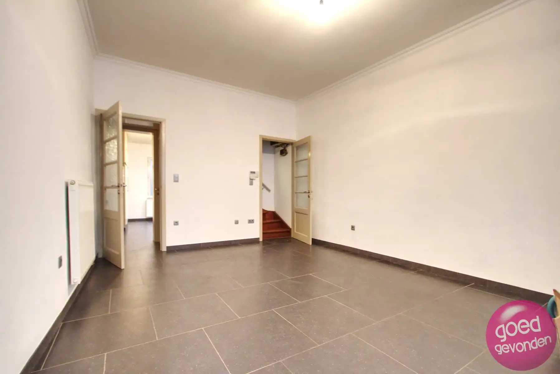 STADSHUIS - 3 SLK - ZEER RUIM TERRAS - INSTAPKLAAR - RUSTIG foto 6