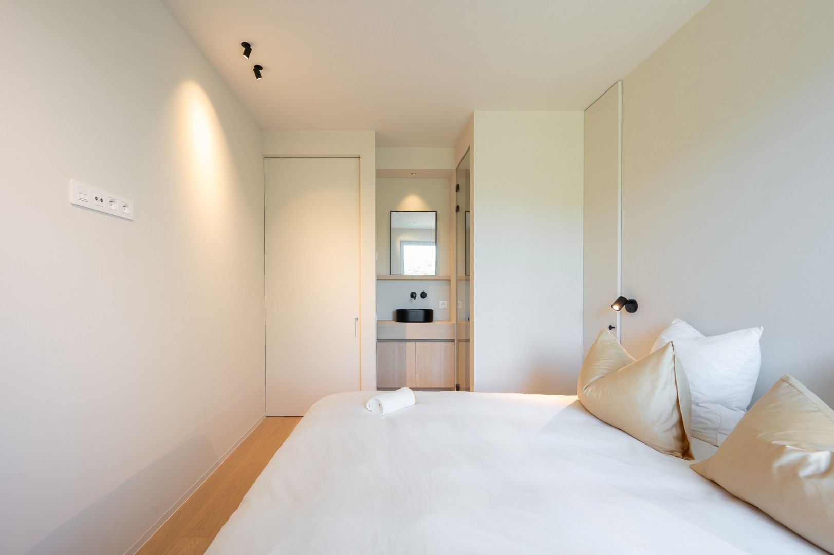 Prachtig gerenoveerd appartement in een park van 5ha in het Zoute foto 20