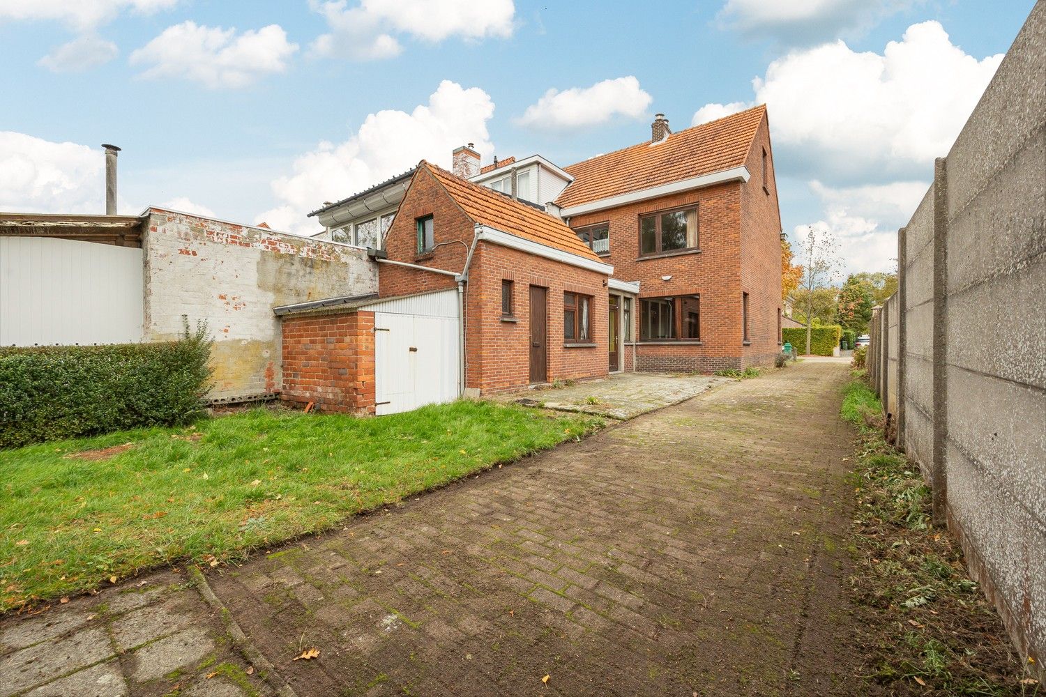 VERKOCHT Te renoveren halfopen bebouwing met zuidwestgerichte tuin in Hoogboom (Kapellen) foto 17