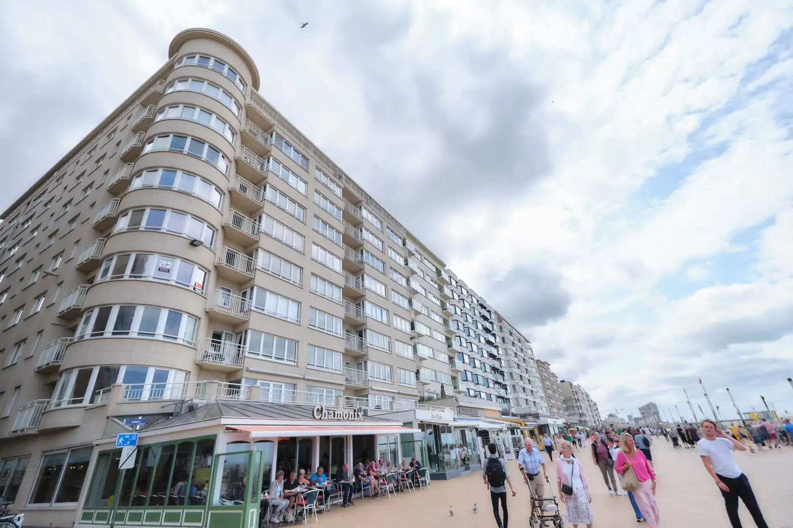 Appartement te koop foto {{pictureIndex}}