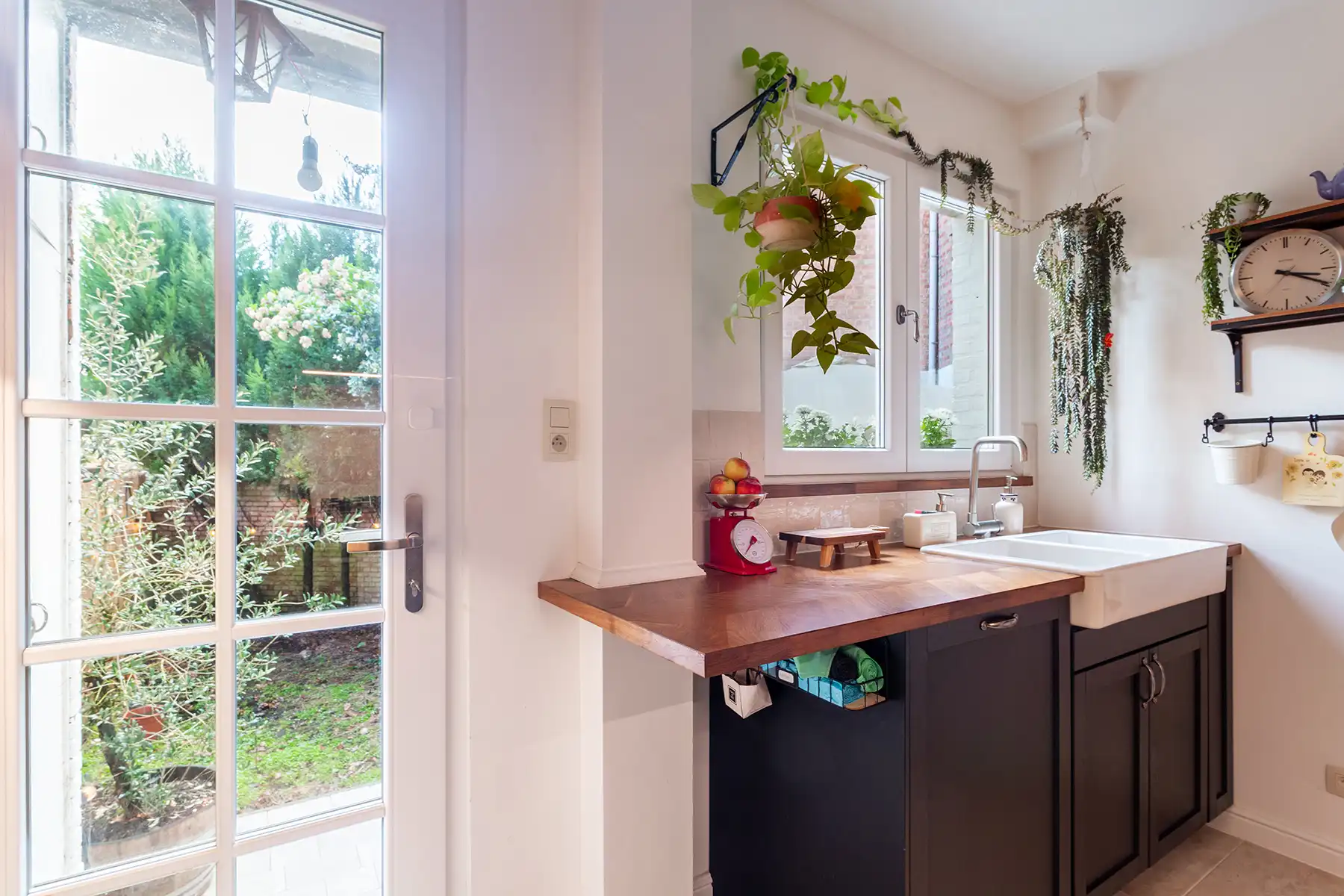 Gerenoveerd gvls 2 slpk app. met tuin  foto 4