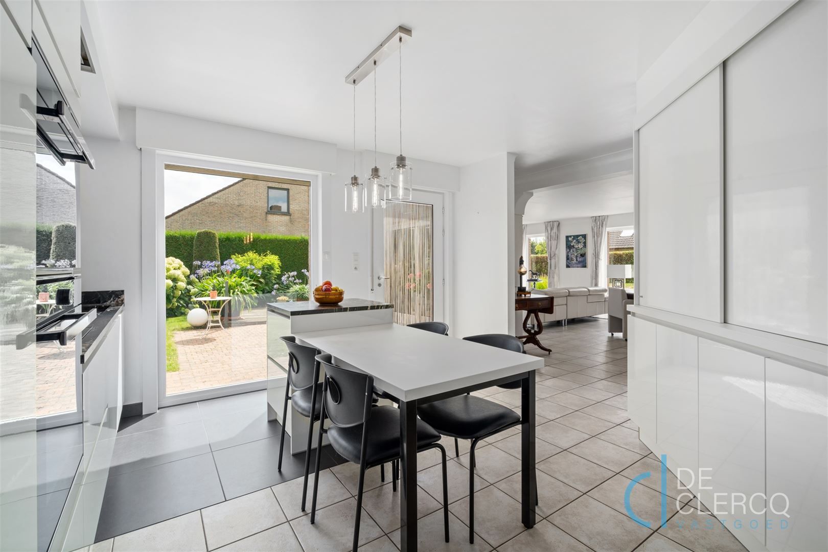 Moderne bungalow met zolder en tuin te koop in Oostakker!  foto 8