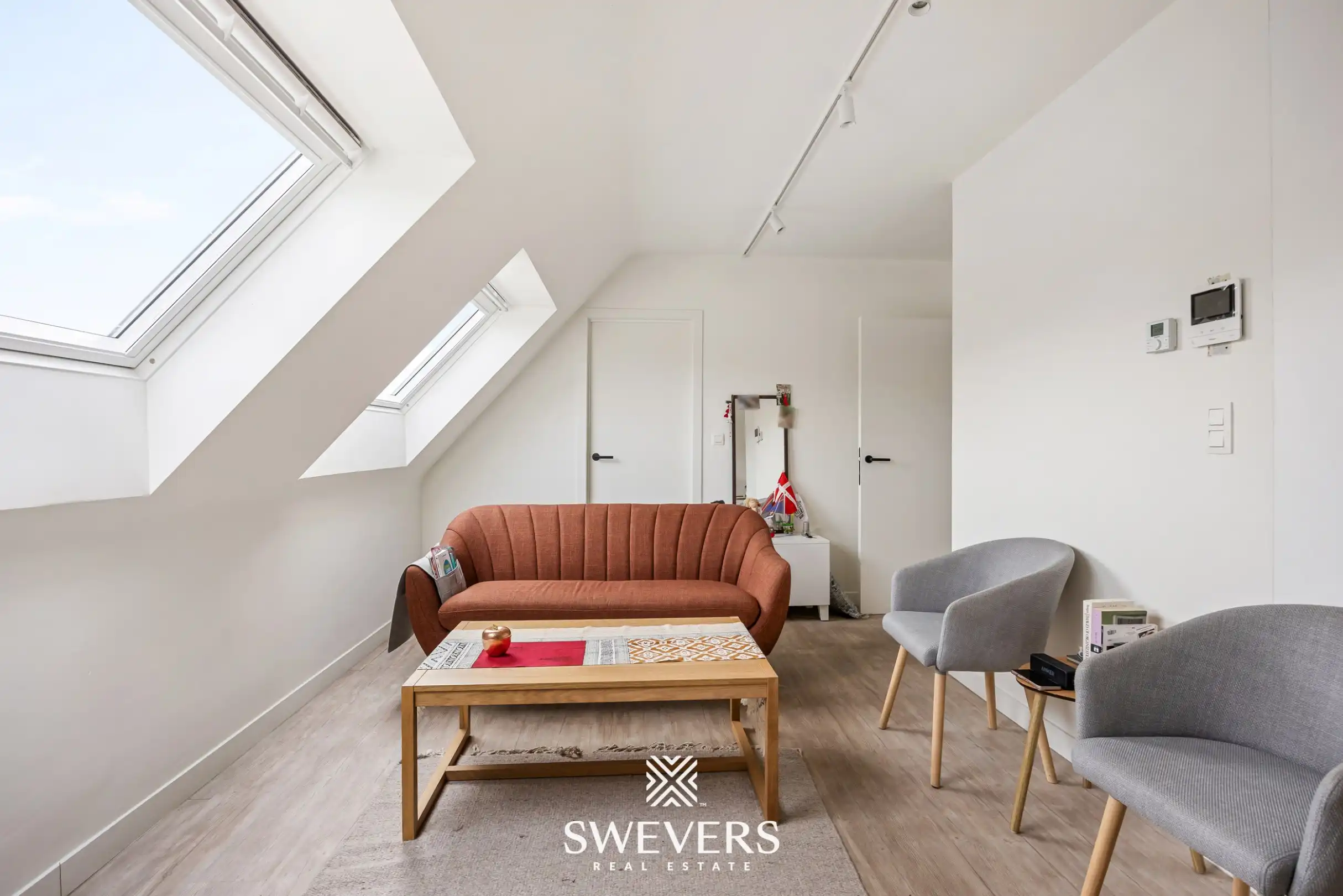Gerenoveerd 1-slaapkamerappartement nabij centrum Hasselt foto 4