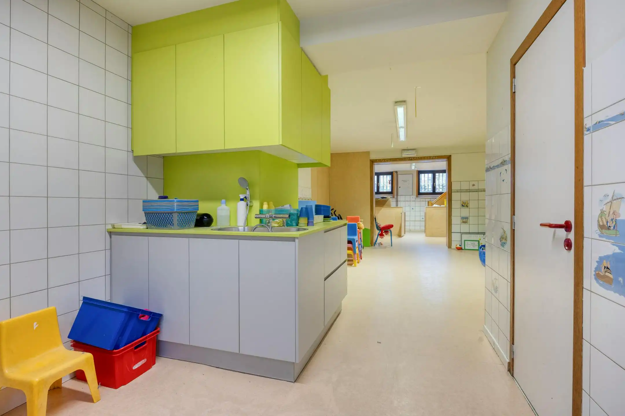 Op te frissen herenhuis met 7 slaapkamers en stadstuin. foto 46