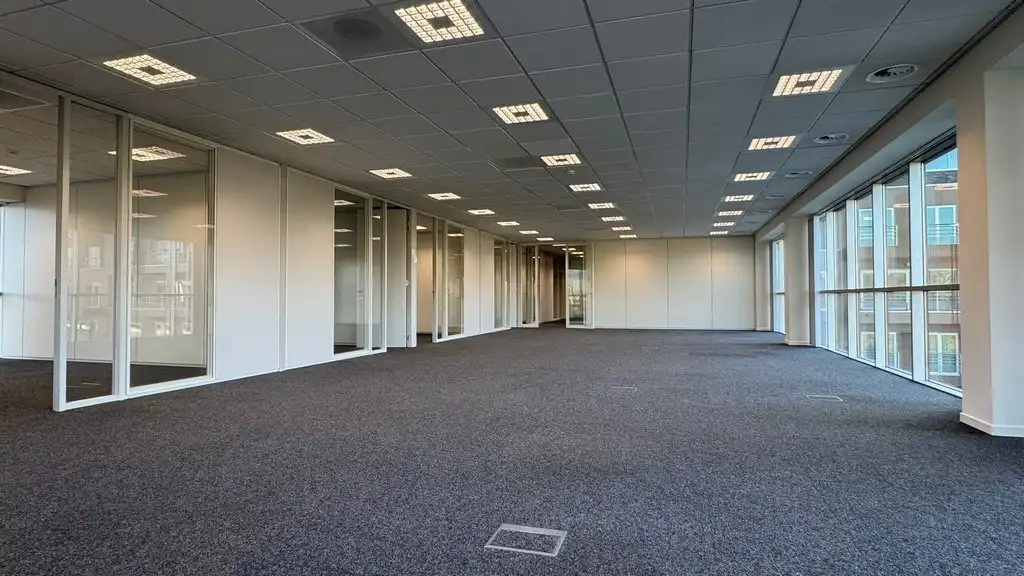 Standalone kantoorgebouw te huur langs R4 in Merelbeke-Melle foto 21