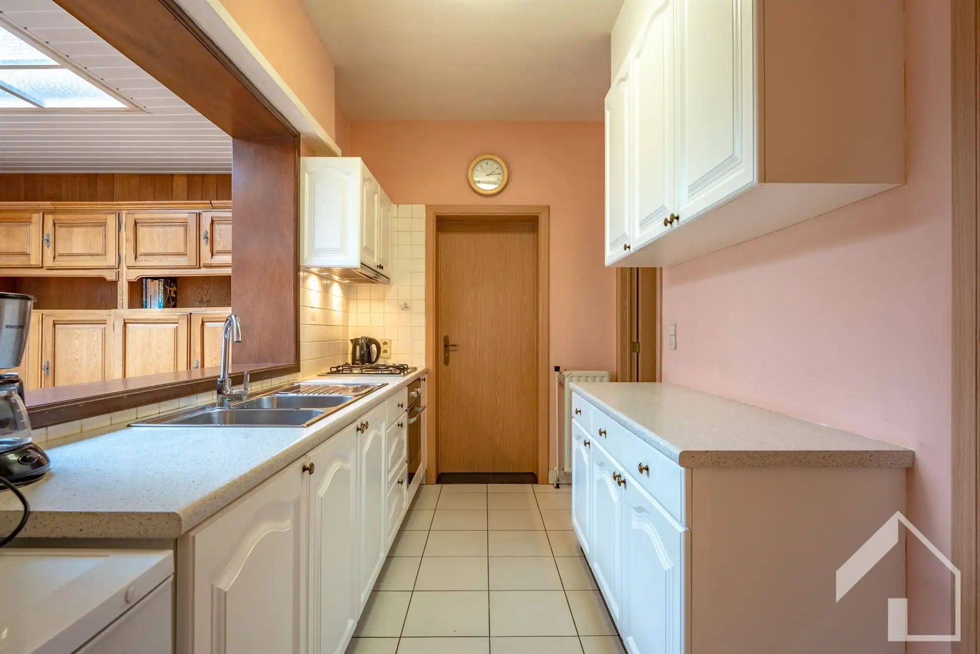 Te renoveren gezinswoning met veel potentieel op toplocatie in Brasschaat!  foto 6