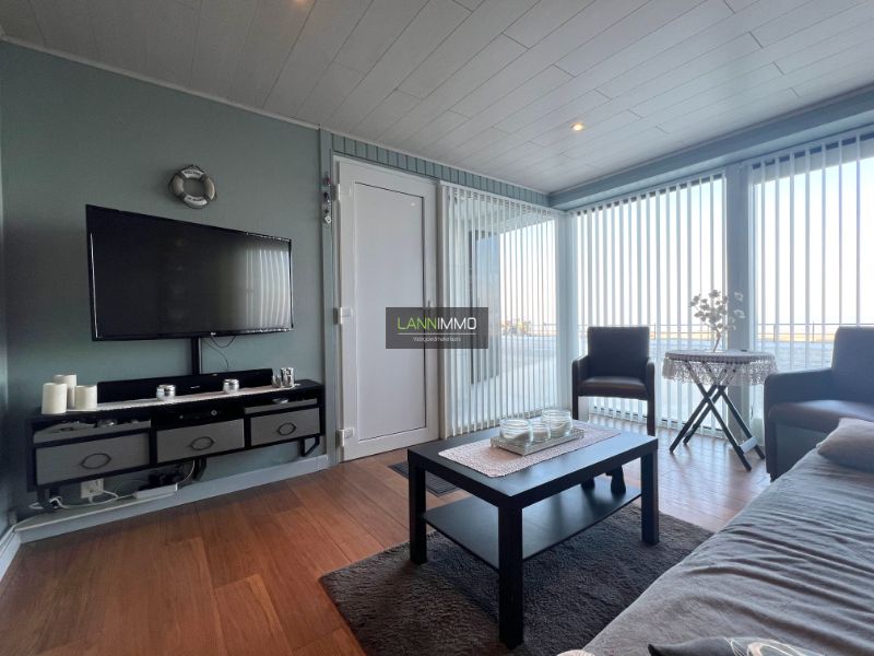 Uitzonderlijk ruim (114m²) bemeubeld appartement met handelsfunctie op de Zeedijk te Middelkerke! foto 4