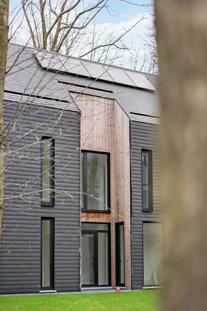 Halfopen woning in Scandinavische stijl met garage en tuin in Otegem foto 19