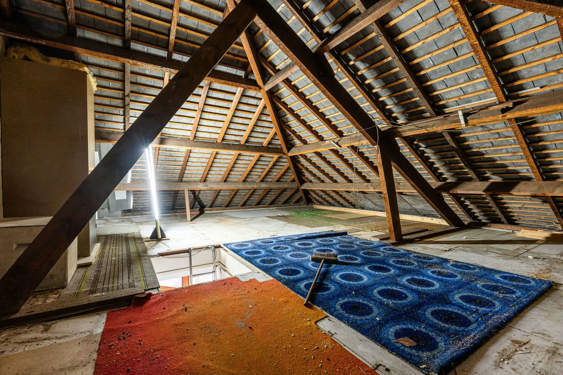 Te renoveren half open woning met veel potentieel!  foto 19