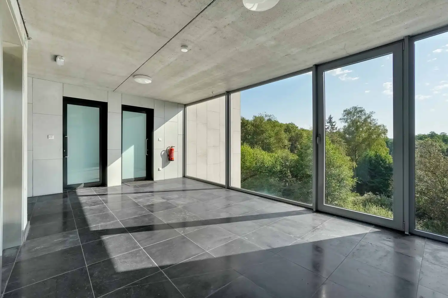 RUIM APPARTEMENT MET PRACHTIG UITZICHT foto 9