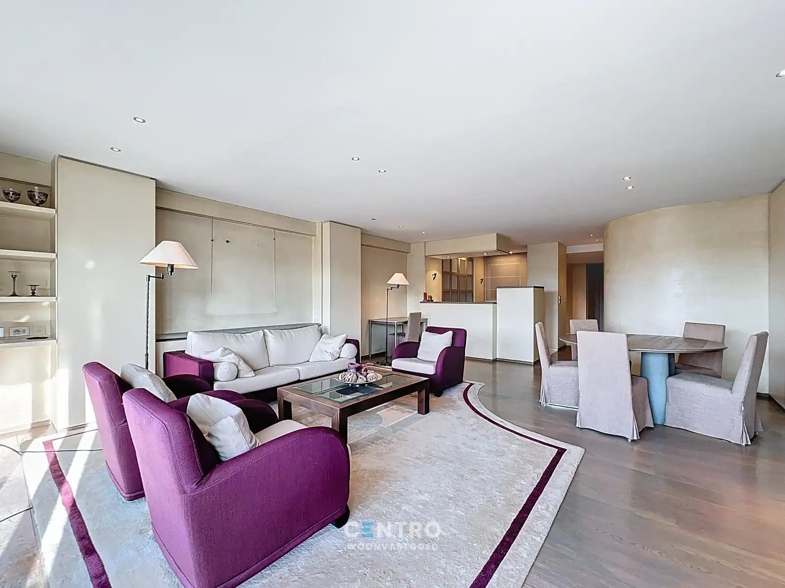 Appartement op AAA-locatie: ruim (127m²), ZONNIG doorloopappartement op de Grote markt (o.a. 2 slpk, dressing, 2 badk, 2 terrassen). foto 10