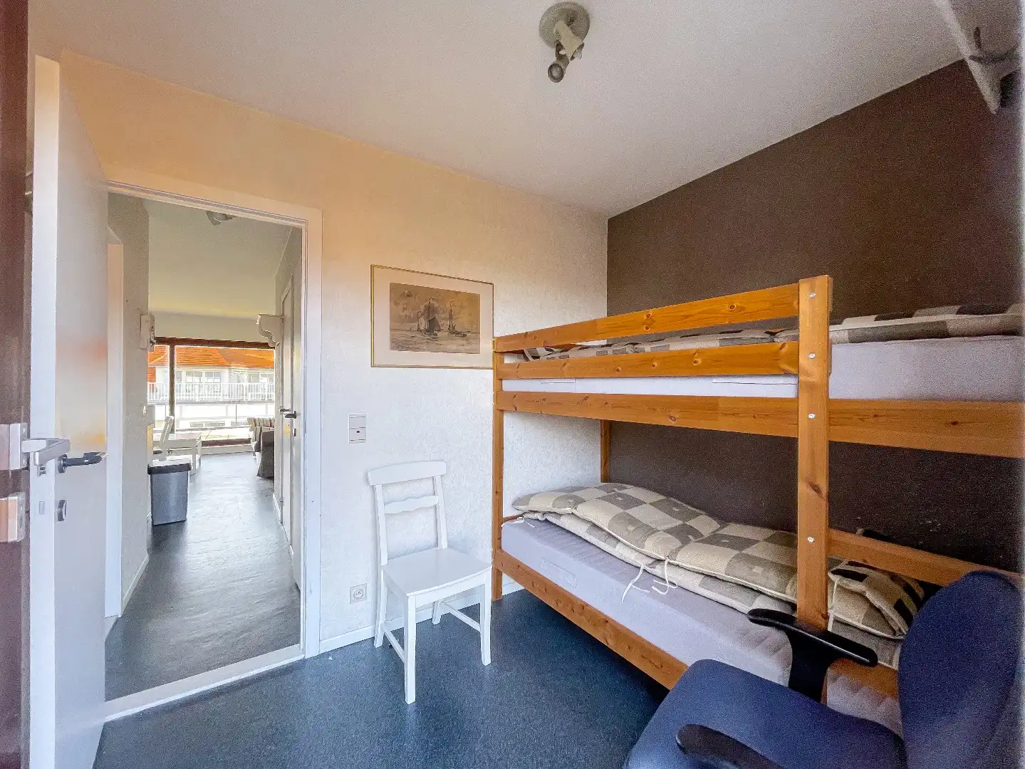 Zeer zonnige penthouse met 2 slaapkamers gelegen vlakbij het Van Bunnenplein en de Zeedijk. foto 16