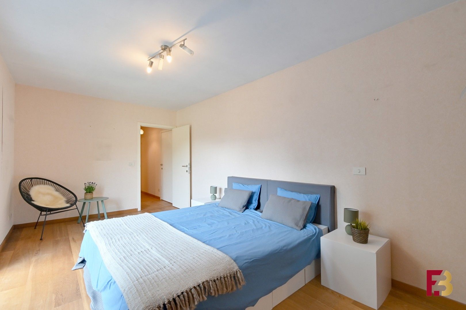 Lichtrijk gelijkvloers appartement met 2 terrassen en uitzicht op groen – hartje Eke foto 11