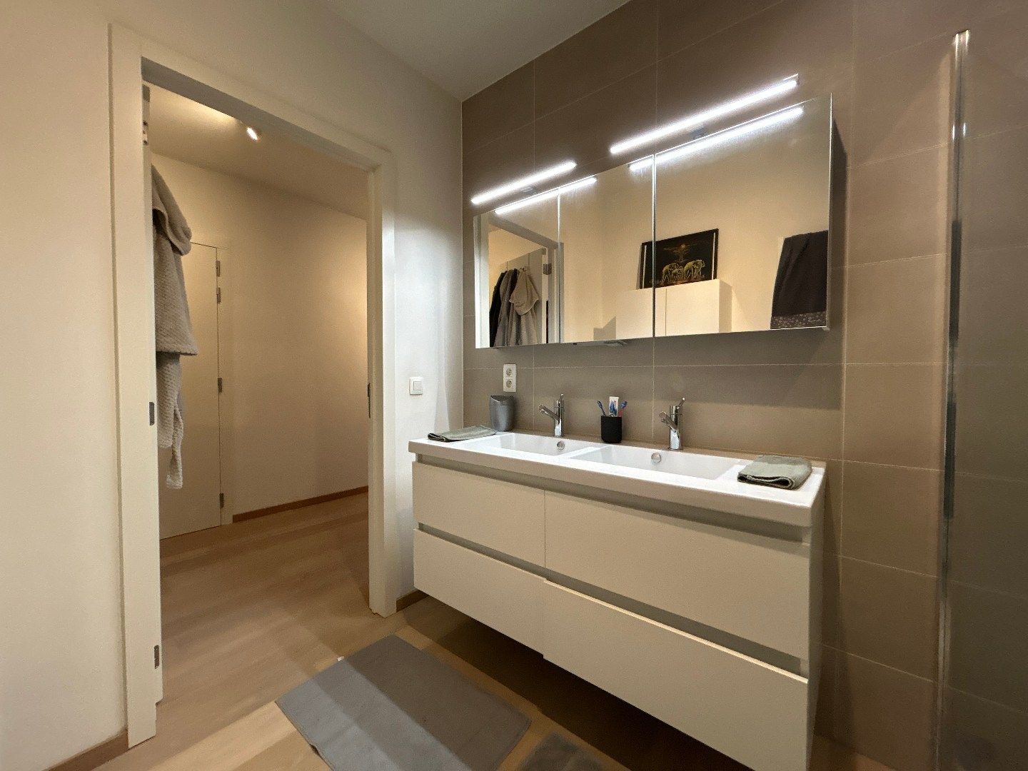 Licht, luxueus en stijlvol appartement in het hart van Haacht foto 11