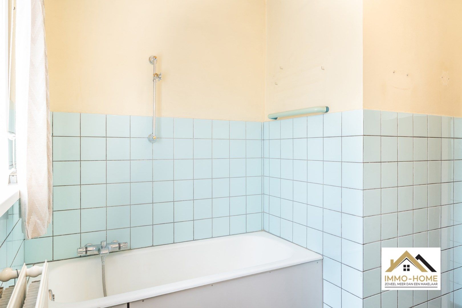 Rijwoning in rustige en groene buurt te Wondelgem foto 15