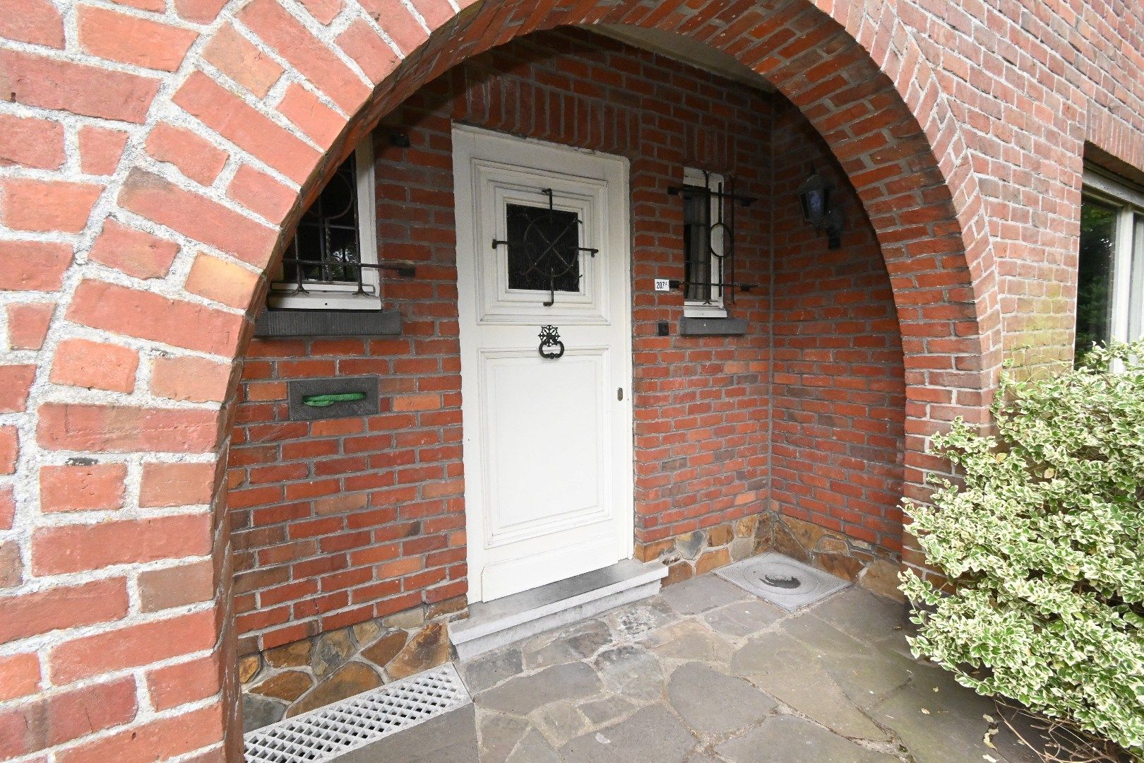 Alleenstaande woning met tuin gelegen rand centrum Maldegem foto 2