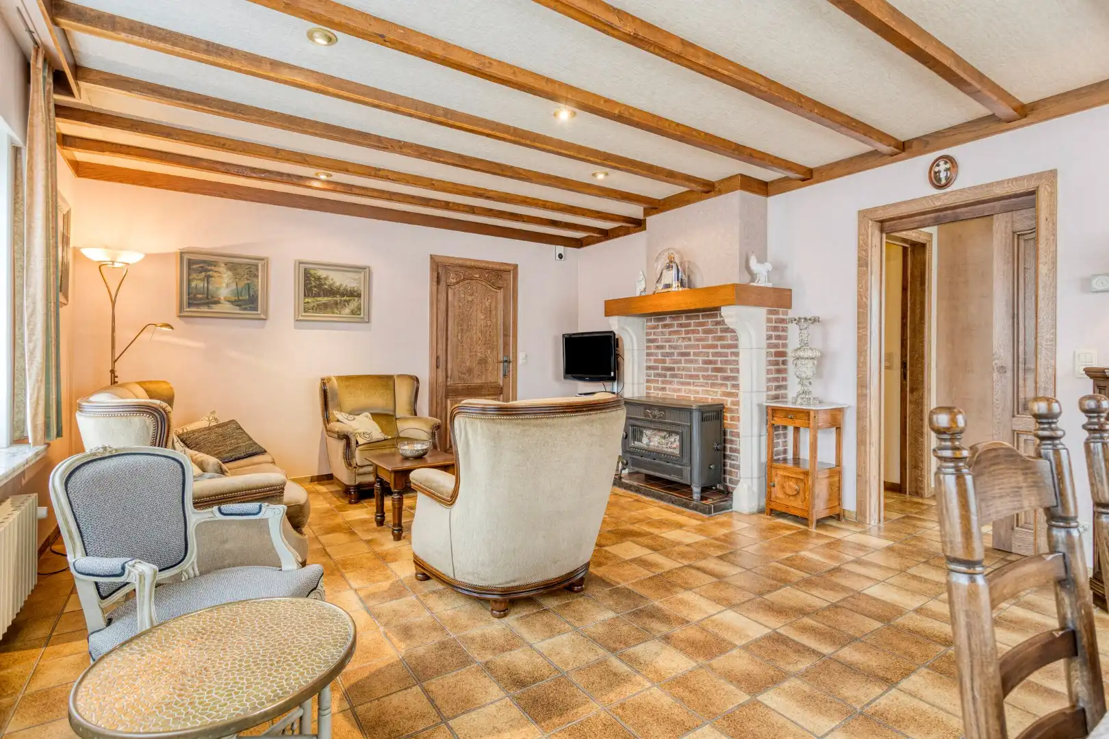 Uiterst verzorgde, gelijkvloerse villa met 2 slaapkamers en ruime garage! foto 9