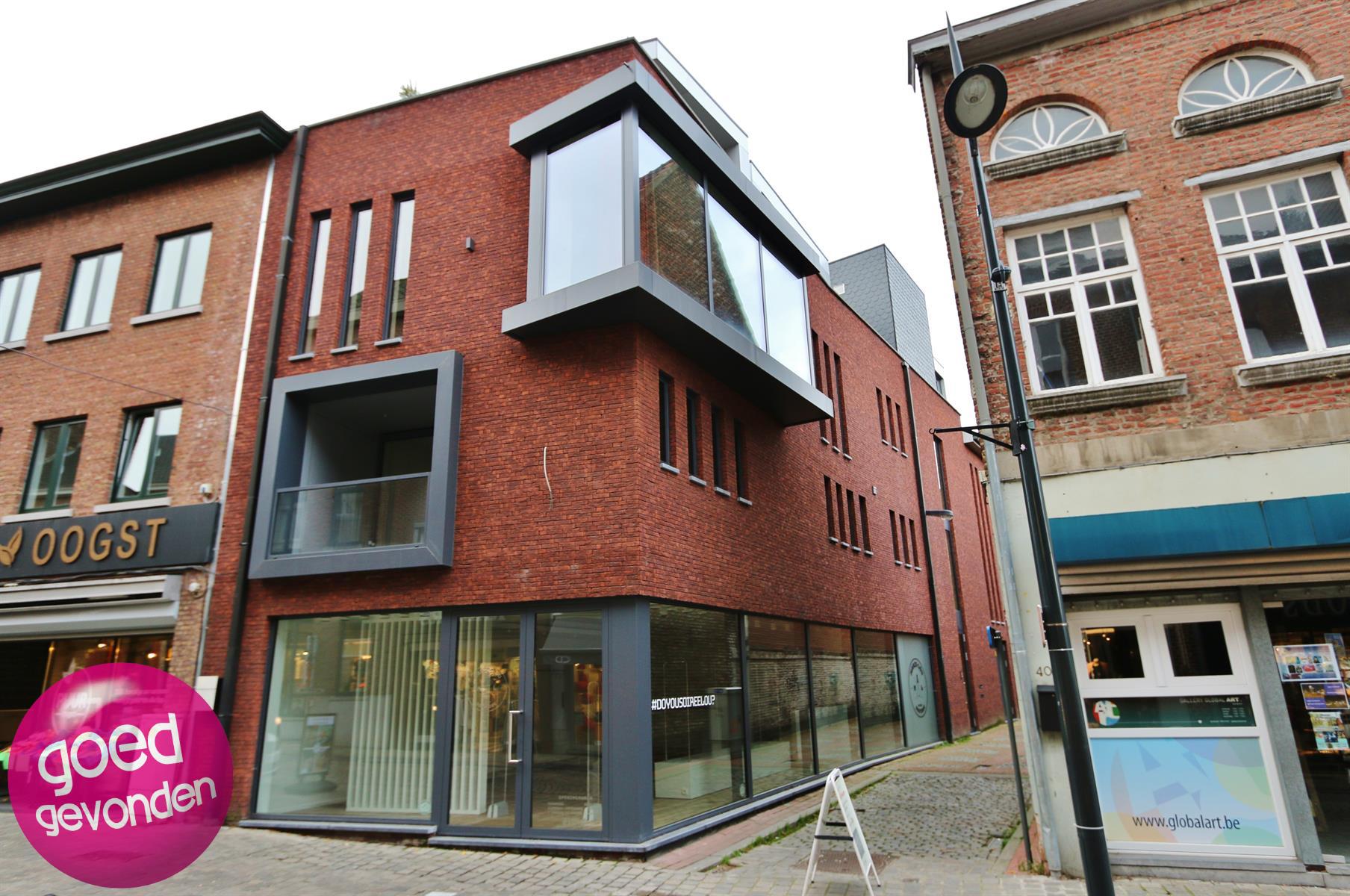 APP 2 SLK + TERRAS +  STADSKERN + LIFT  foto {{pictureIndex}}