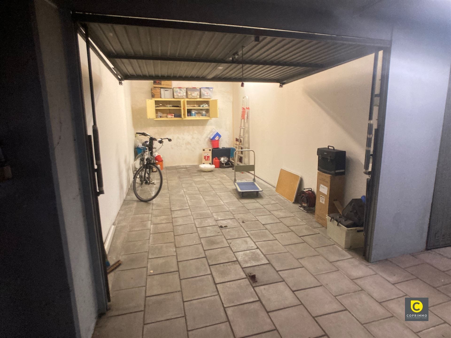Ruime ondergrondse garagebox te Fruithoflaan!  foto 5
