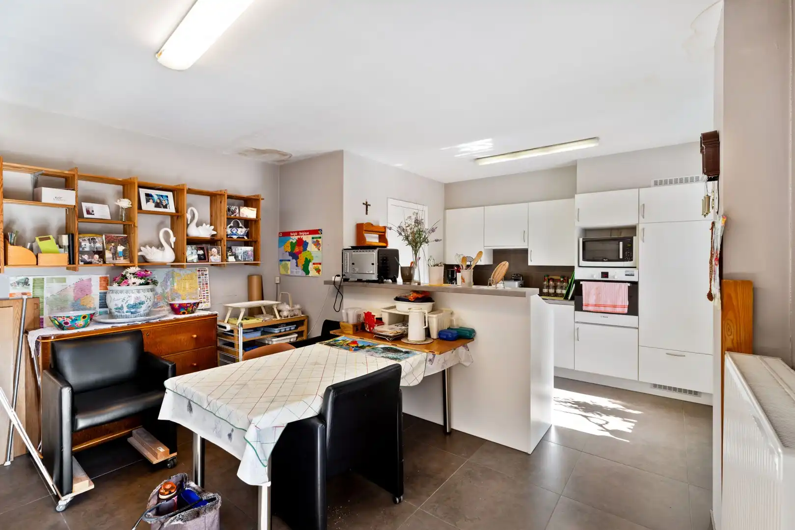 Uitstekend onderhouden opbrengsteigendom met 7 instapklare appartementen en 2 garages in het centrum van Izegem foto 13